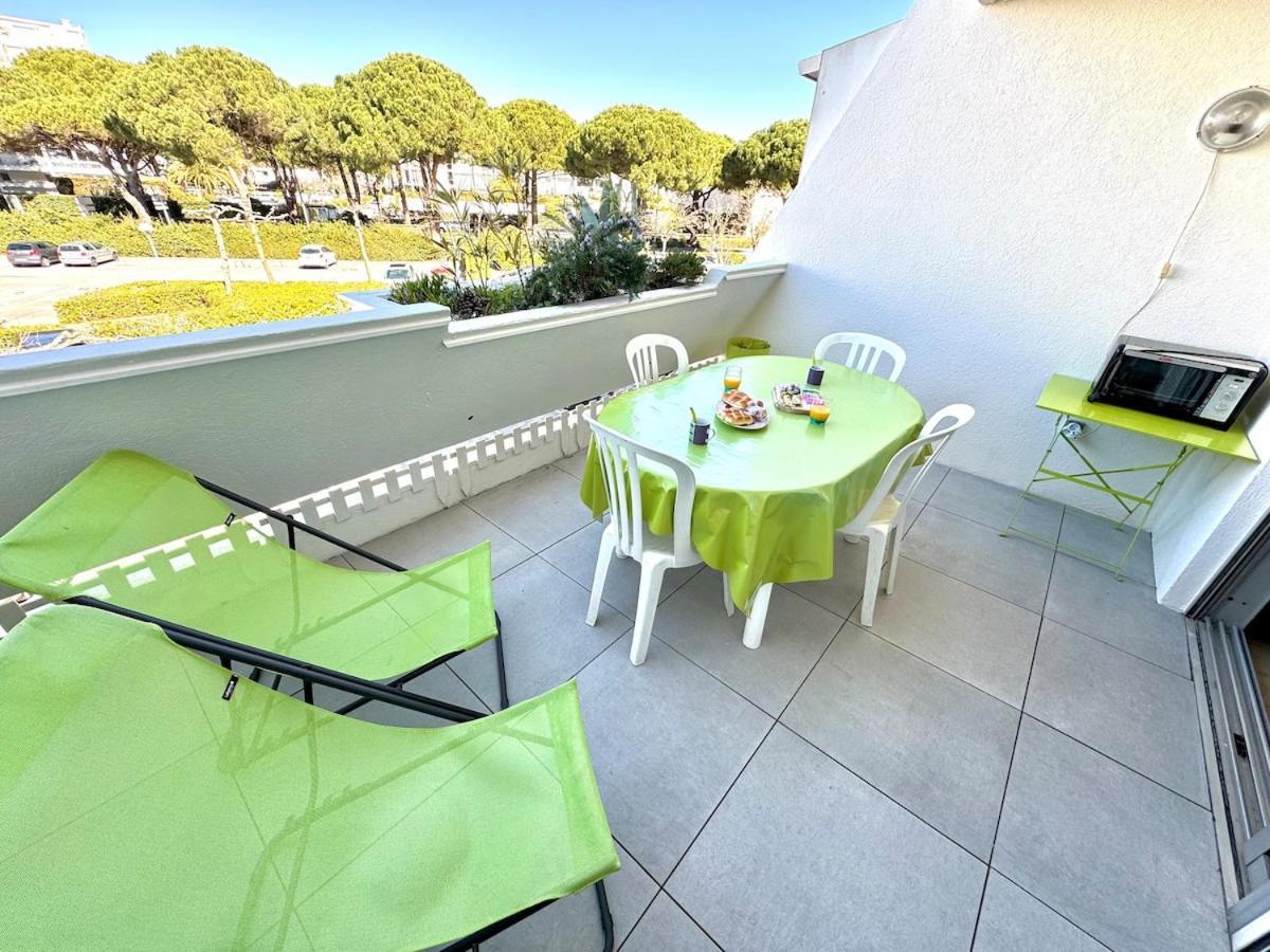 Les Petits Bateaux-parking Prive-terrasse
